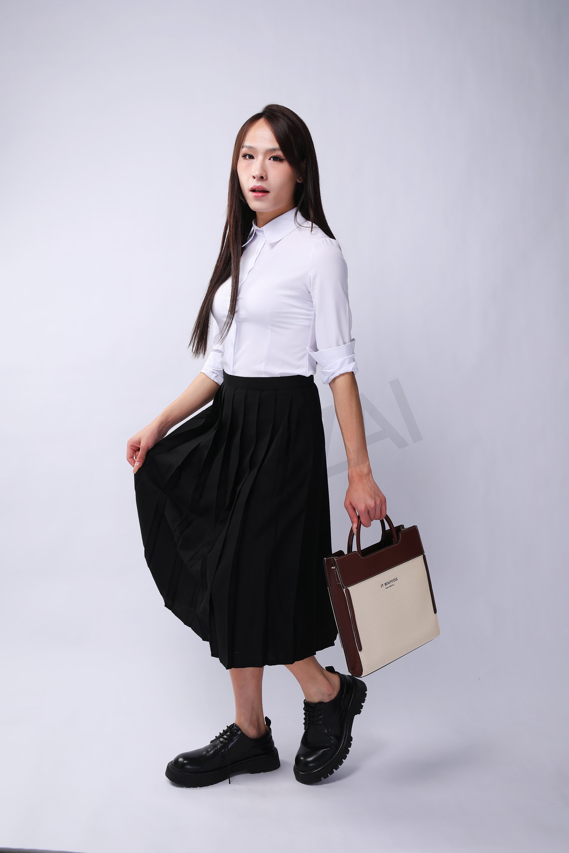Long Pleated Skirt (Black)