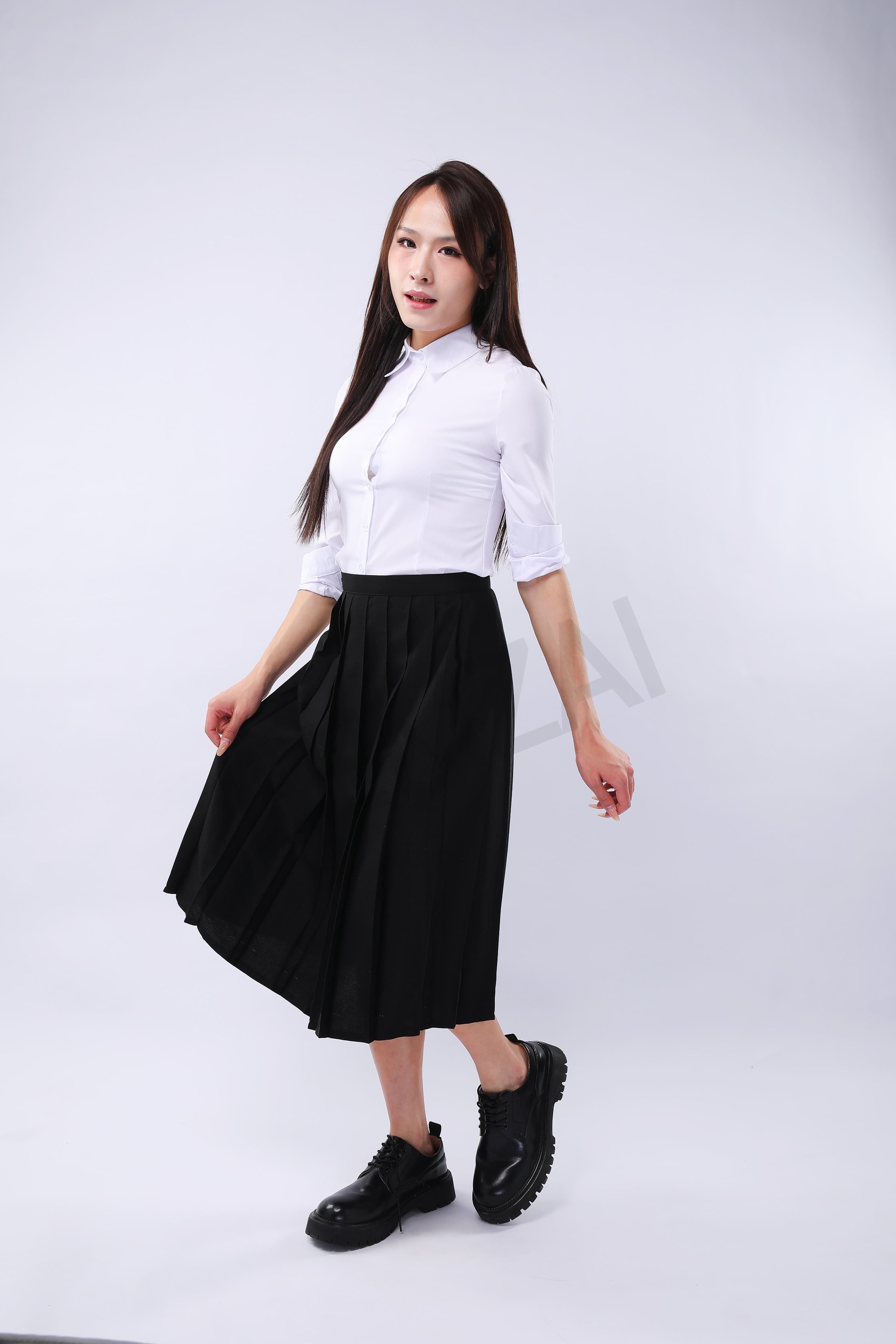 Long Pleated Skirt (Black)