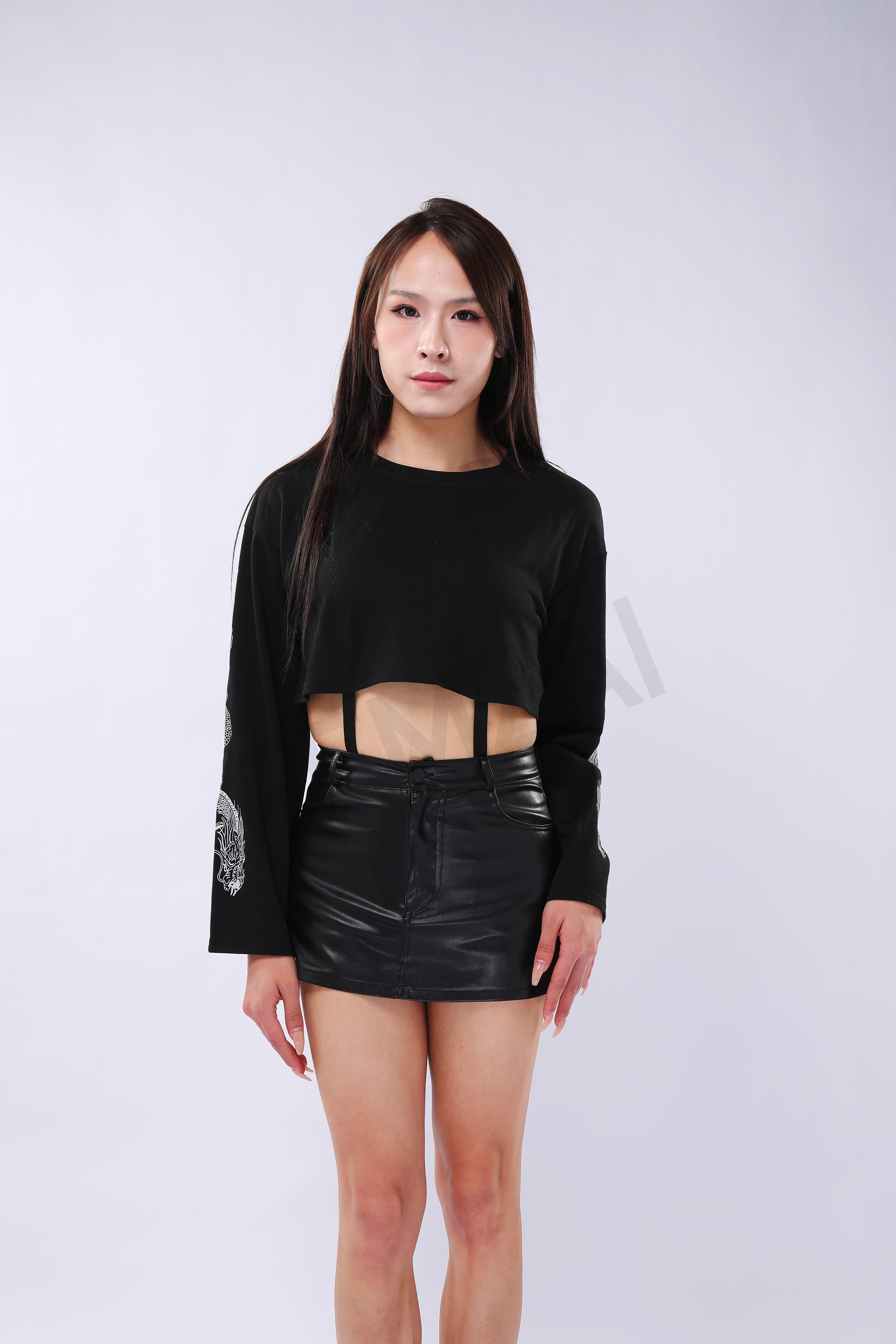 Dragon Print Crop-Top