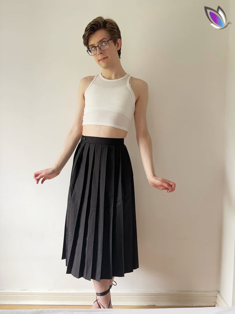 Long Pleated Skirt (Black)