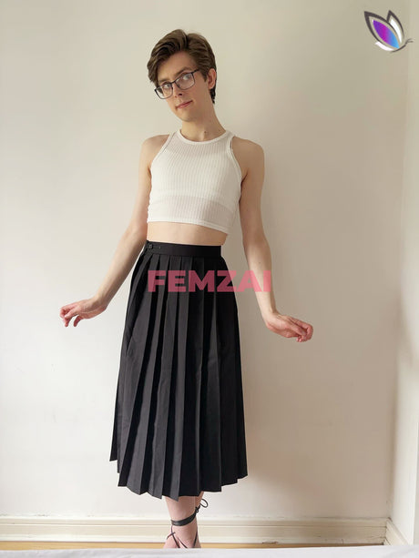 Long Pleated Skirt (Black)