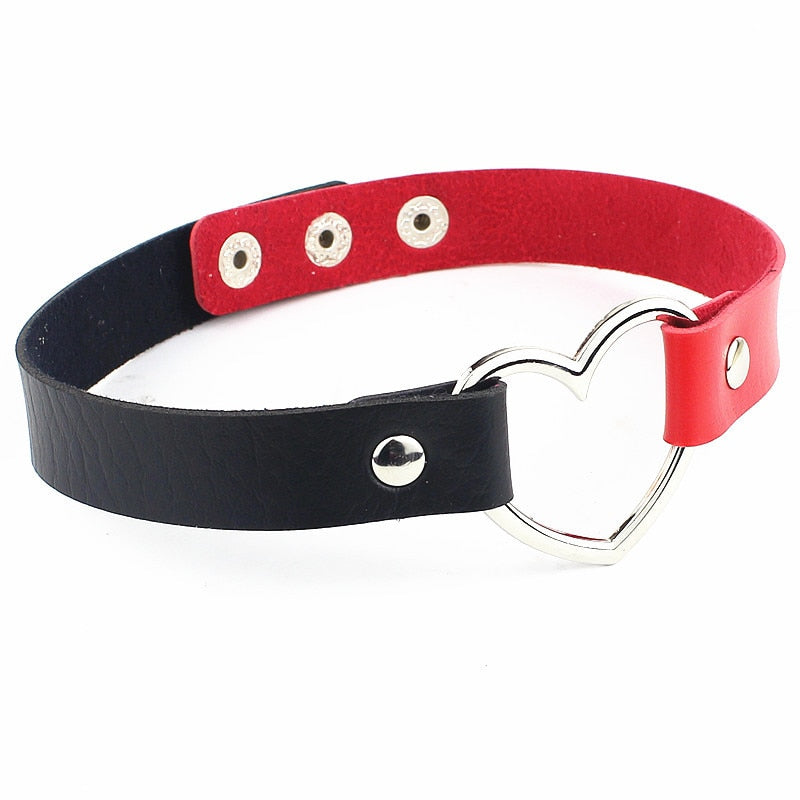 Heart Buckled Leather Choker - Femzai