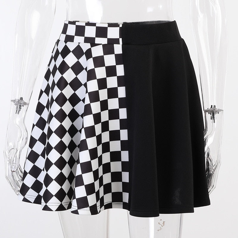 Checkboard Chain Pleated Skirt - Femzai